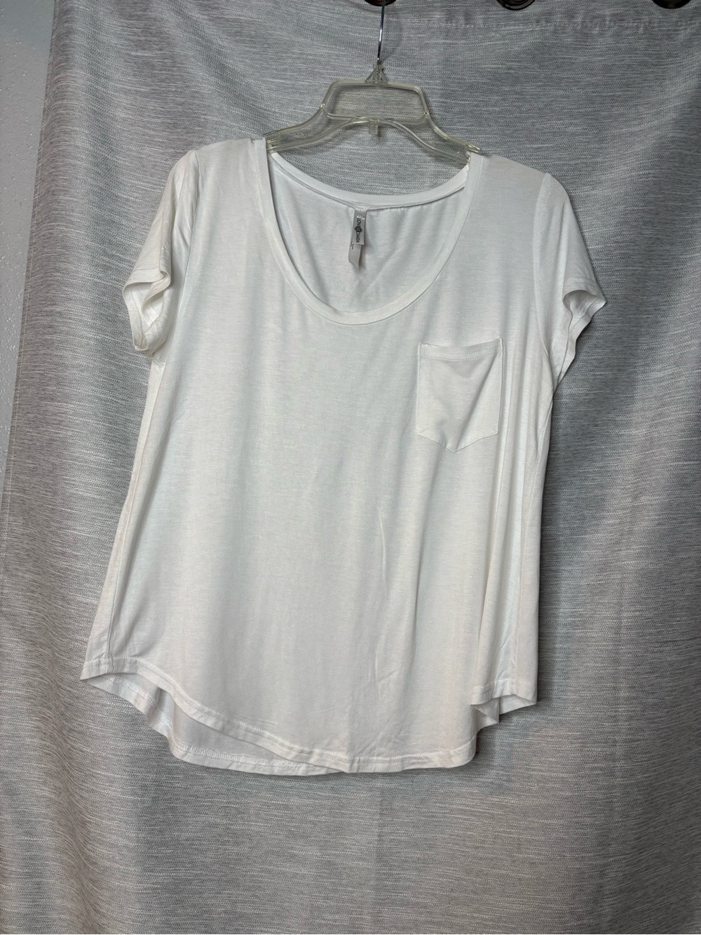 Women’s White Scoop Neck Pocket Tee - Relaxed Short Sleeve